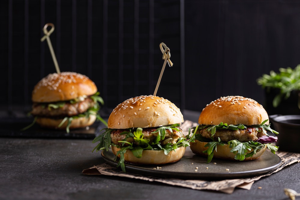 Lancer sa franchise de Burger : Un parcours de combattant gourmand