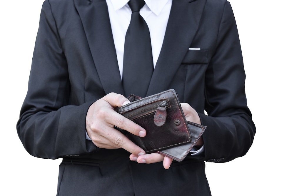 Salaire brut de 2400 euros net : quels avantages sociaux pour les salariés ?