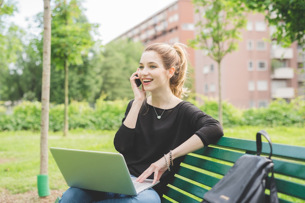 Travailler à l'étranger pour un employeur français : opportunités, défis et conseils