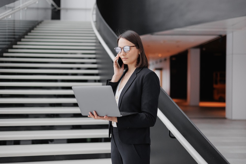 Dépassement des seuils de chiffre d'affaires : quelles conséquences pour les micro-entrepreneurs ?