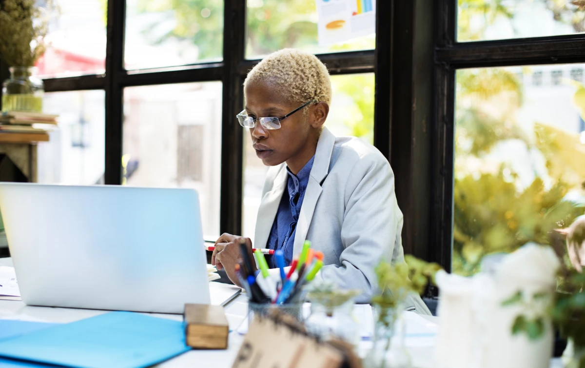 Stratégies gagnantes pour les entreprises de courses en ligne en 2024