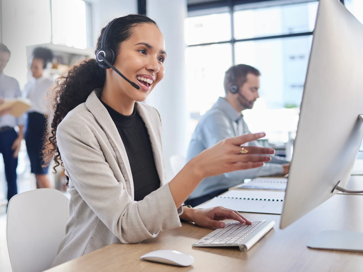 L'IA révolutionne le service client : comment les entreprises transforment leurs interactions